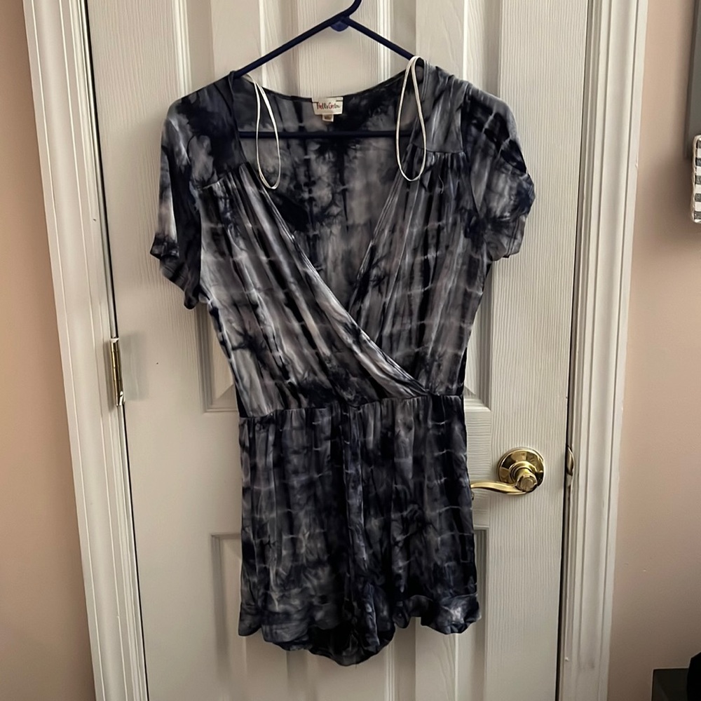 TIE DYE BLUE ROMPER SIZE L